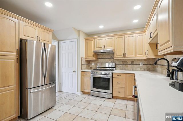 84 Westland Road, Cedar Grove, NJ 07009