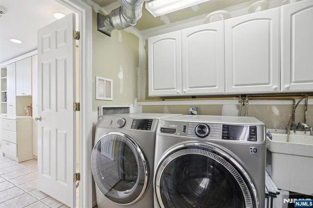 84 Westland Road, Cedar Grove, NJ 07009