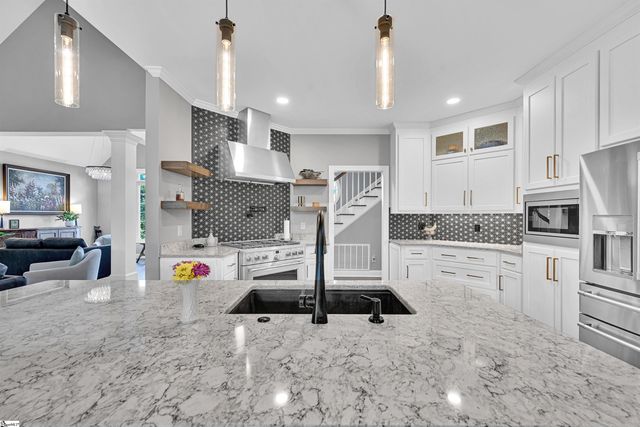 621 Grand Harbor Boulevard, Ninety Six, SC 29666