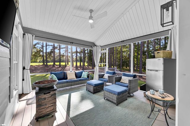 621 Grand Harbor Boulevard, Ninety Six, SC 29666