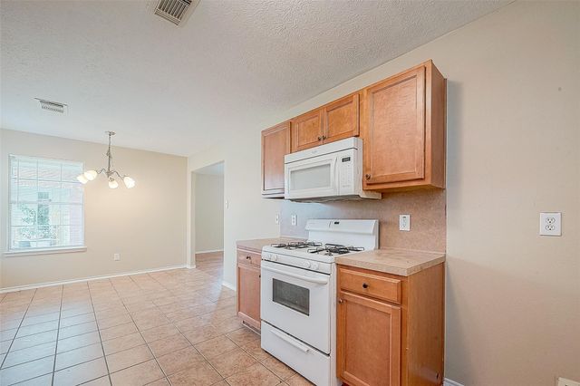 17026 Cypresswood Glen Trail, Hockley, TX 77447