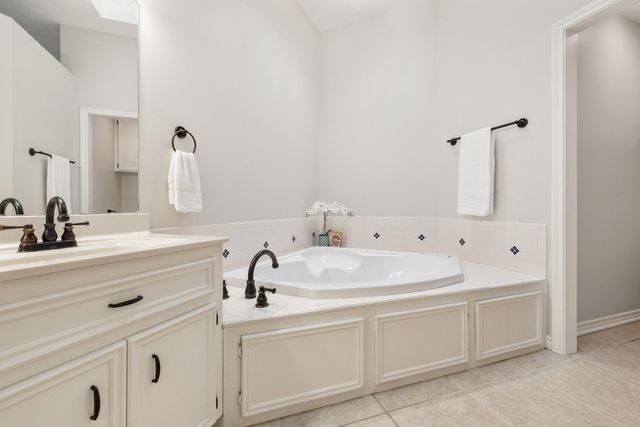 4505 Kensington, Bryan, TX 77802