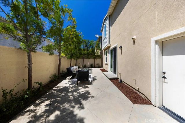 385 N Avelina Way, Anaheim, CA 92805