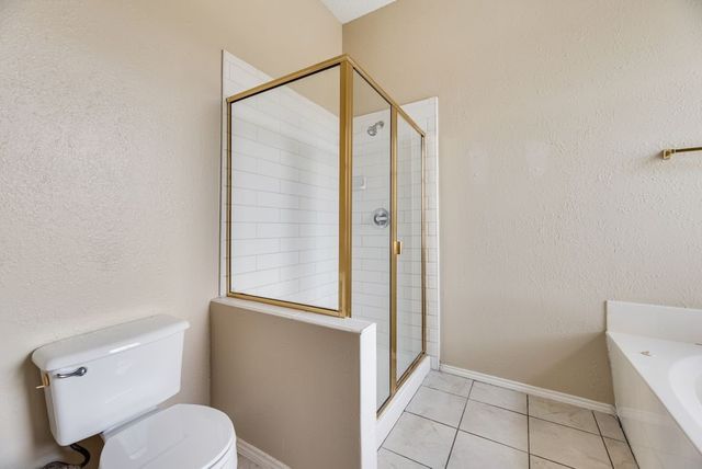 501 E Lynn Creek Drive, Arlington, TX 76002