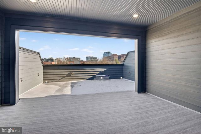 11902 NORTHPARK DR, North Bethesda, MD 20852