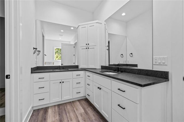 66 Glyndebourne Drive, Bella Vista, AR 72714