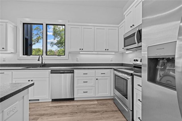 66 Glyndebourne Drive, Bella Vista, AR 72714