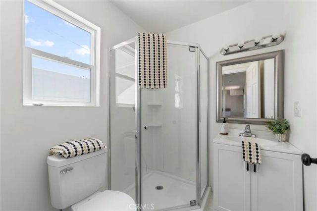 308 N Pasadena Avenue, Azusa, CA 91702