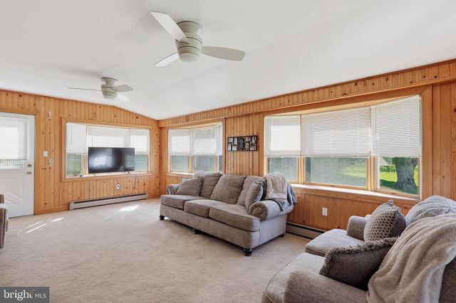 1304 STURBRIDGE DR, Warminster, PA 18974