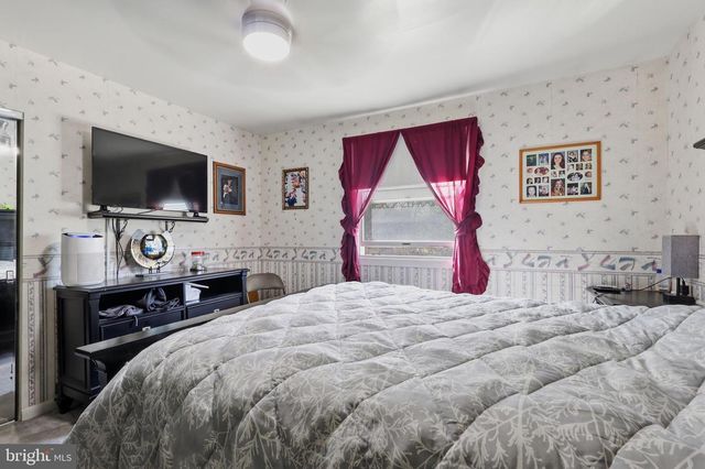 1304 STURBRIDGE DR, Warminster, PA 18974