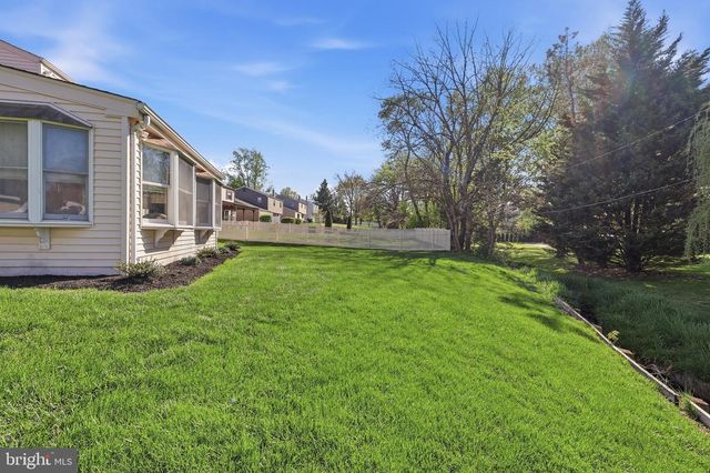 1304 STURBRIDGE DR, Warminster, PA 18974