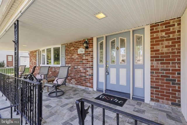 1304 STURBRIDGE DR, Warminster, PA 18974