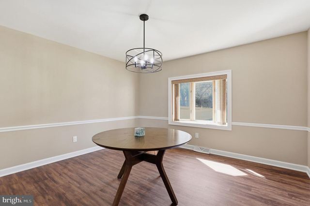 1304 STURBRIDGE DR, Warminster, PA 18974