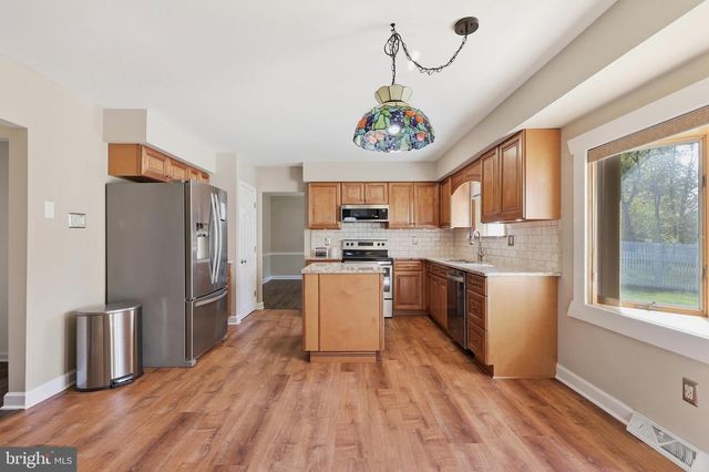 1304 STURBRIDGE DR, Warminster, PA 18974