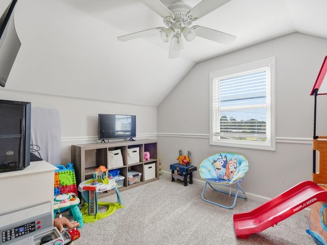 230 S National Street, Howell, MI 48843