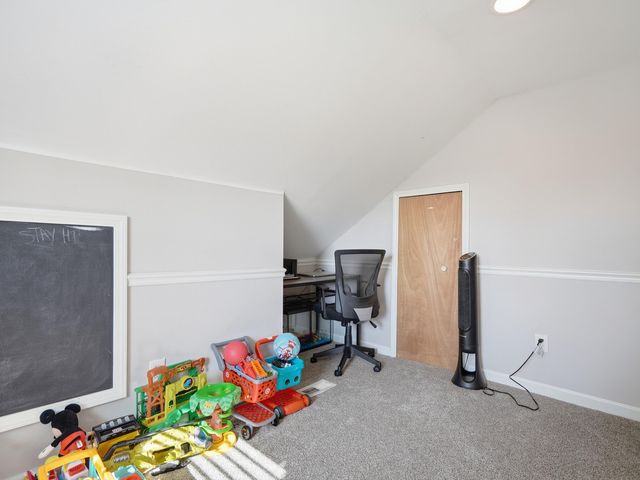 230 S National Street, Howell, MI 48843