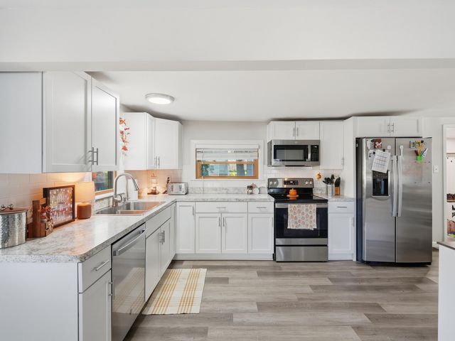 230 S National Street, Howell, MI 48843