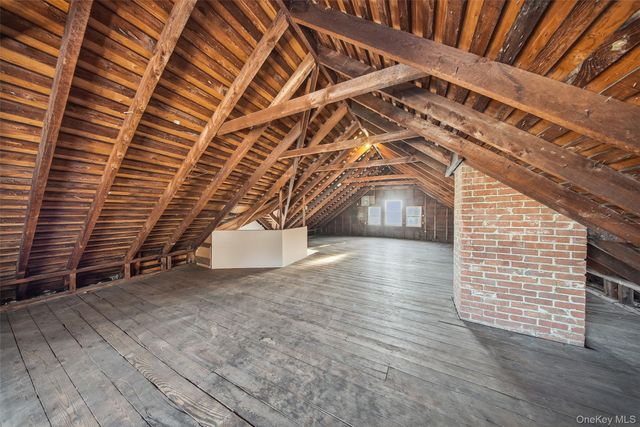 29 Beacon Street, Middletown, NY 10940