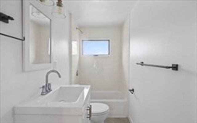79 Lenoxdale Avenue 2, Boston, MA 02124