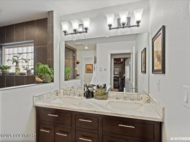 3872 N Charley Drive, Wasilla, AK 99654