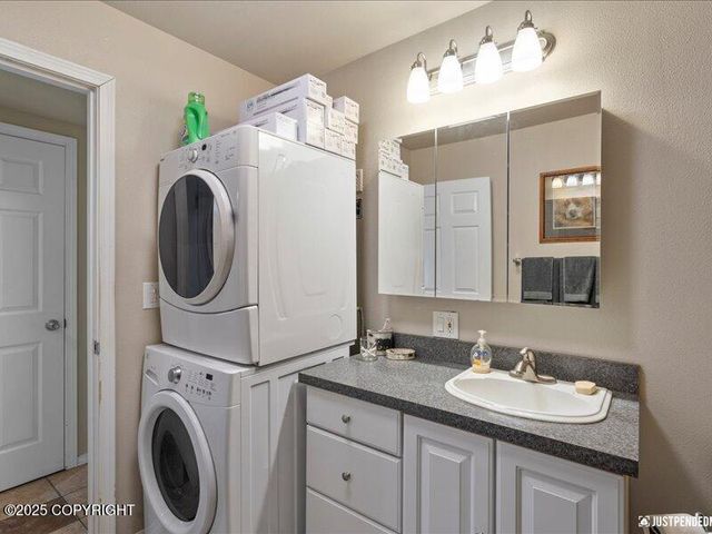 3872 N Charley Drive, Wasilla, AK 99654