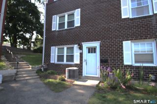 58 Savin Park 58, West Haven, CT 06516