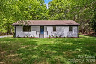 17700 Mckee Road, Charlotte, NC 28278