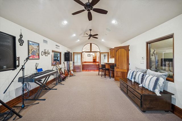 21538 Mueschke Road, Tomball, TX 77377