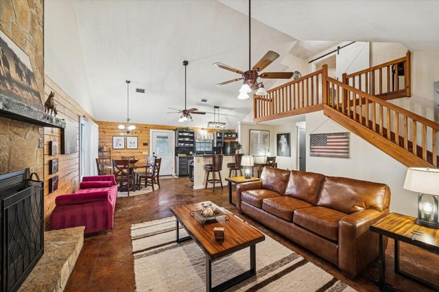 21538 Mueschke Road, Tomball, TX 77377