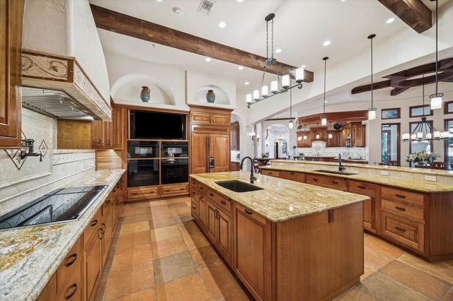 21538 Mueschke Road, Tomball, TX 77377