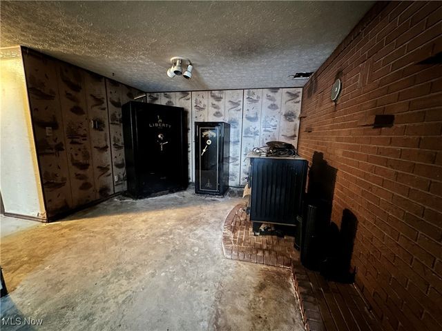 135 S Moose Eye Road, Norwich, OH 43767