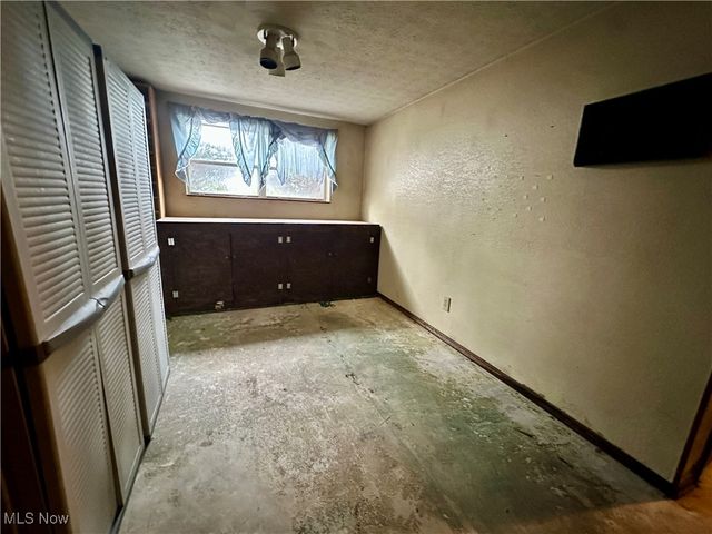 135 S Moose Eye Road, Norwich, OH 43767