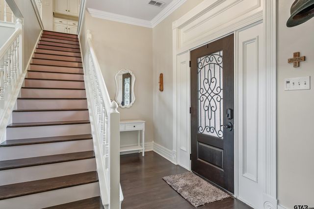 1881 Valley View, Tyler, TX 75703