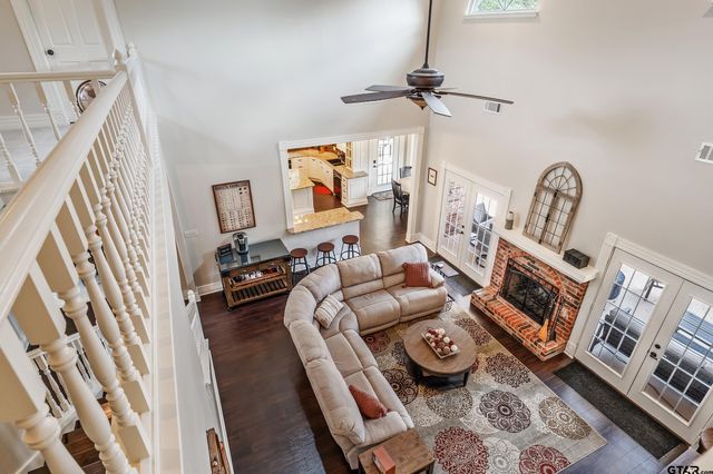 1881 Valley View, Tyler, TX 75703