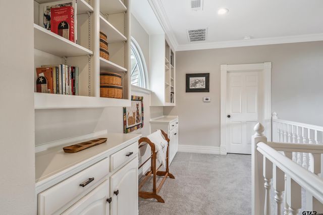1881 Valley View, Tyler, TX 75703