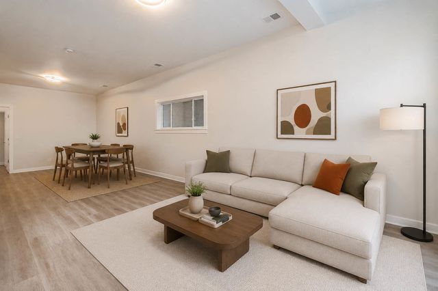 3646 W Wabansia Avenue 1, Chicago, IL 60647