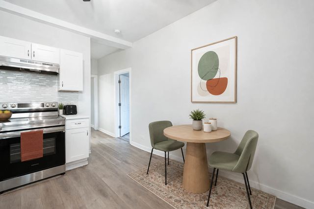 3646 W Wabansia Avenue 1, Chicago, IL 60647