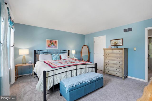 1962 MAIN AVE, Conshohocken, PA 19428