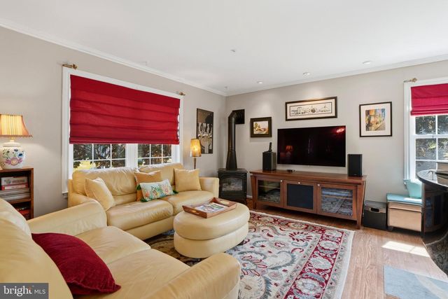 1962 MAIN AVE, Conshohocken, PA 19428