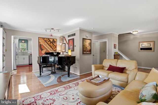 1962 MAIN AVE, Conshohocken, PA 19428