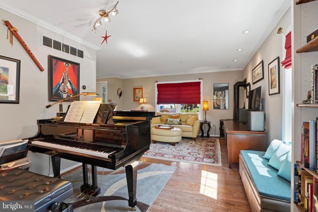 1962 MAIN AVE, Conshohocken, PA 19428