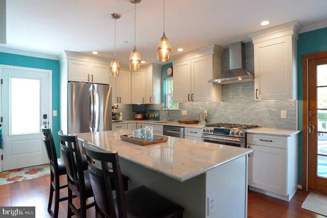 1962 MAIN AVE, Conshohocken, PA 19428