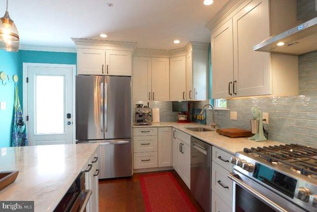 1962 MAIN AVE, Conshohocken, PA 19428