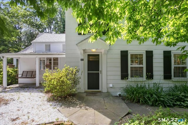 247 Chestnut Hill Road, Stamford, CT 06903
