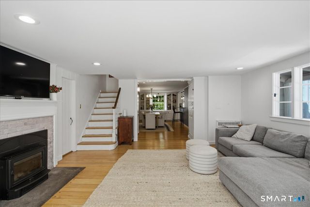 247 Chestnut Hill Road, Stamford, CT 06903
