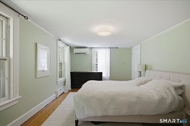 247 Chestnut Hill Road, Stamford, CT 06903