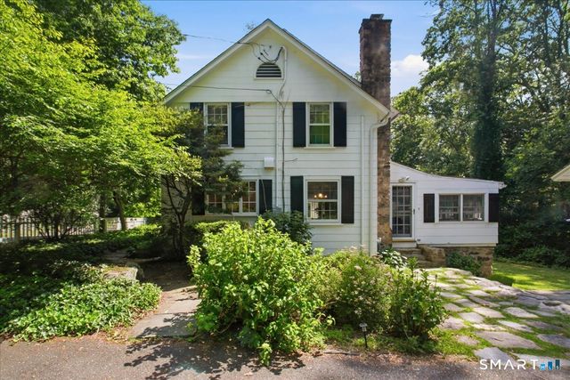 247 Chestnut Hill Road, Stamford, CT 06903