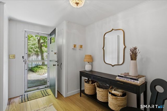 247 Chestnut Hill Road, Stamford, CT 06903