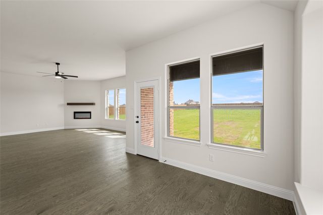 117 Grey Wolf Court, Godley, TX 76044