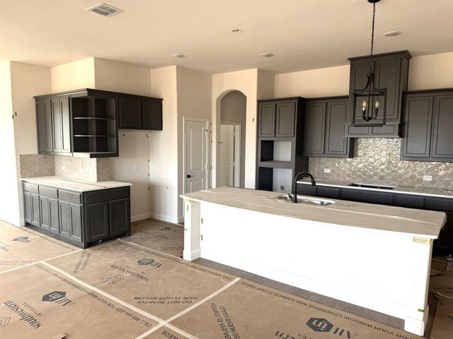 117 Grey Wolf Court, Godley, TX 76044